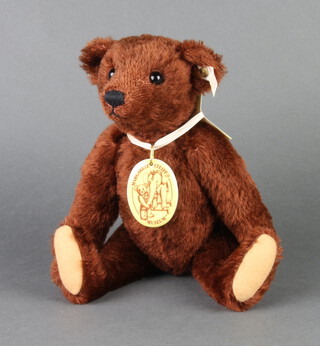 A Steiff 1999 Museum Bear, brown, 30cm (no box)  