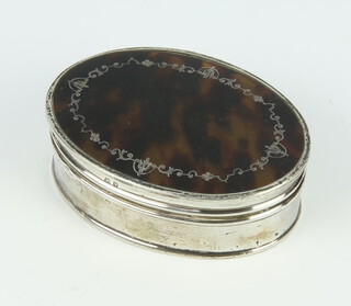 An oval silver and tortoiseshell trinket box Birmingham 1921, 8.5 cm 