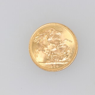 An Elizabeth II sovereign 1974