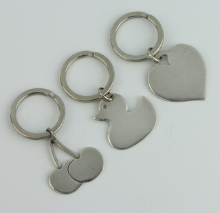 Three 925 standard key rings gross weight 35 grams 