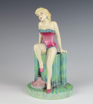 A Kevin Francis limited edition figure - Marilyn Monroe, 20th Century Icons Series, colourway No.2, No.927 of 2000, 25cm, boxed
