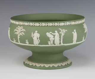 A Wedgwood green Jasperware pedestal bowl decorated with a band of classical figures 14cm 