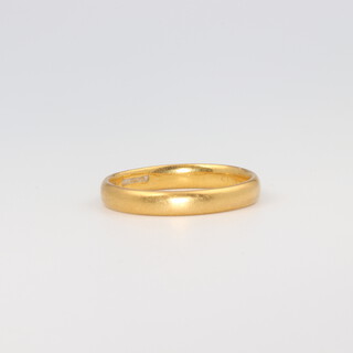 A 22ct yellow gold wedding band size N 1/2, 3.6 grams