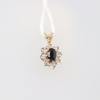 A 9ct yellow gold sapphire pendant 1.4 grams 