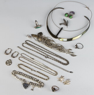 A silver bracelet and minor silver jewellery, 170 grams