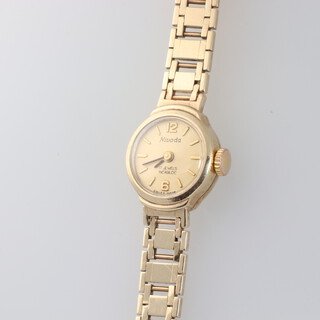 A lady's 9ct yellow gold Nivada wristwatch 13.9 grams 