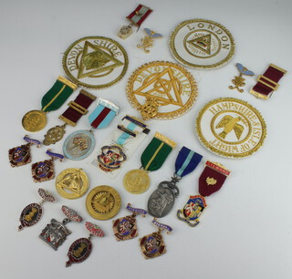 A 1958 RMIG stewards jewel minor modern jewels and badges