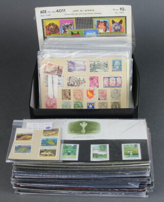 80 packs of Elizabeth II GB presentation stamps