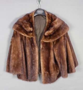 A lady's mink quarter length fur jacket (some molt) 