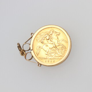 A half sovereign 1910 in a 9ct yellow gold mount, the mount 1.2 grams  