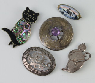 A silver and amethyst Scottish brooch and 4 other brooches, 36 grams gross weight 
