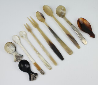 A silver mounted horn caddy spoon, 1 other and minor horn spoons 