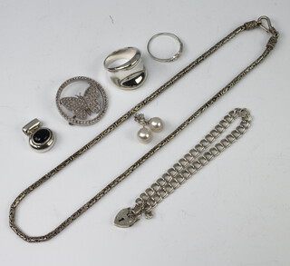 A silver necklace and minor silver jewellery 54 grams