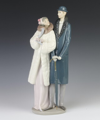 A Lladro figure "Evening Out" 1452 36cm 