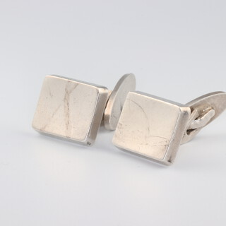 A pair of Georg Jensen 925 standard rectangular silver cufflinks no.84 20 grams 