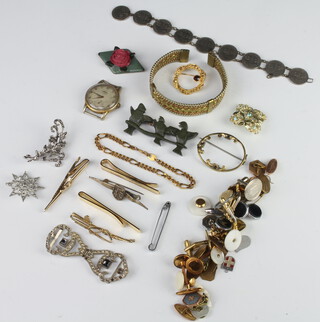 A gentleman's gilt cased Avia wristwatch and minor costume jewellery 