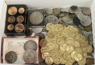 A Victorian 1887 crown, 3 other pre-1947 coins, 67.7 grams and a quantity of UK and other coinage 