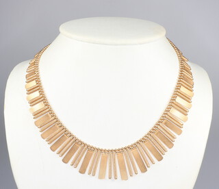 An 18ct yellow gold engine turned tapered necklace, 51 grams, 42cm 
