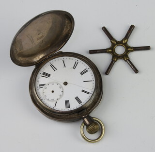 A Continental 935 silver cased hunter pocket watch with mechanical movement 5cm diam. 