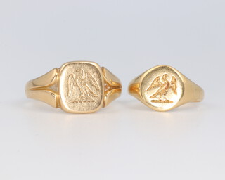 Two 18ct yellow gold signet rings, size G 1/2 and R 9.8 grams 