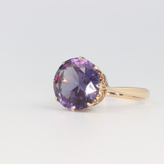 A 9ct yellow gold amethyst dress ring, size O 3.6 grams 