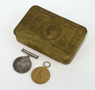 A World War One pair of medals to 37859 Pte.J.H.Wright Worc.R. together with a 1914 Christmas tin 