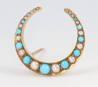 An Edwardian 15ct yellow gold seed pearl and turquoise crescent brooch 25mm, 4.6 grams
