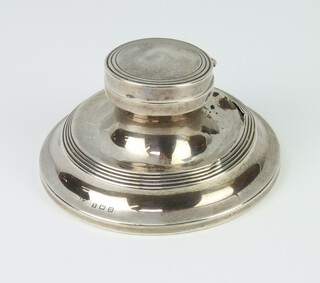 A silver capstan inkwell (lacking liner) Birmingham 1911, 9cm 