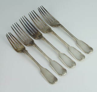 Four Victorian silver fiddle and thread pattern dinner forks London 1898 together with a ditto London 1838 490 grams 