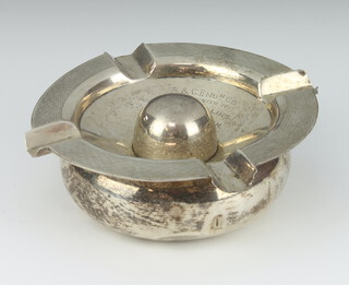 A circular silver ashtray and base with engraved presentation inscription Birmingham 1929, 12cm, 146 grams, maker Deakin and Francis Ltd 