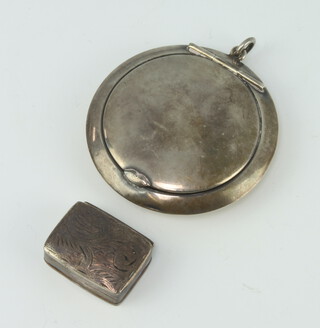 A silver circular compact Birmingham 1919 6cm (mirror a/f) and a modern silver pill box 
