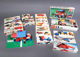 Lego, a collection of twenty-three 1970's Legoland kits, no's 352, 356, 600, 602, 603, 604, 605, 606, 608, 609, 613, 620, 621, 623, 643, 648, 650, 654, 655, 656, 686, 687, 691, all boxed