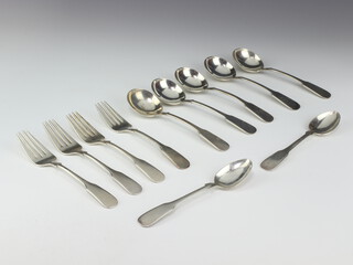 Five sterling silver fiddle pattern ladles, two teaspoons and four forks, 495gms 