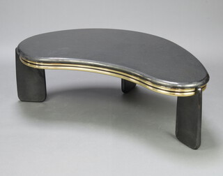A mid-Century black lacquered and gilt shaped coffee table 41cm h x 63cm (some contact marks)