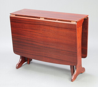 A mid-Century mahogany drop flap dining table 72cm h x 91cm w x 31cm (when closed) 