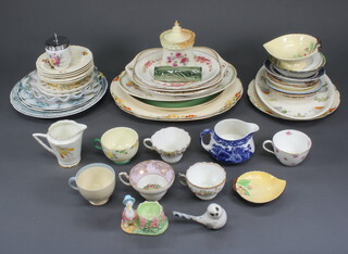 A Carlton Ware pedestal leaf dish, a Blush porcelain pot and cover, minor teaware and plates 