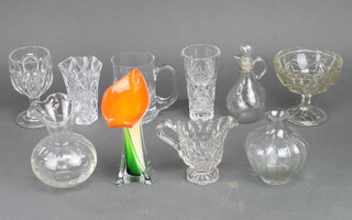 A Studio Glass vase 20cm and minor glassware