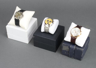 Three gentleman's wrist watches - Sekonda, Rotary and Accurist boxed 