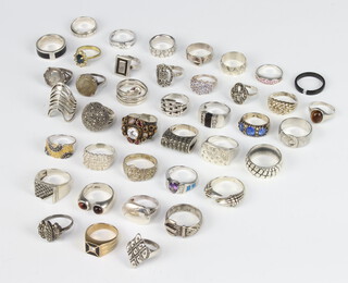 Forty silver rings, gross weight 216 grams 