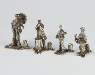 Four silver miniature figures of street sellers London 1976, maker TCJ, 170 grams 