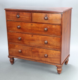 A Victorian mahogany chest of 2 short and 3 long drawers with tore handles, raised on turned supports 110cm h x 108cm w x 54cm d 