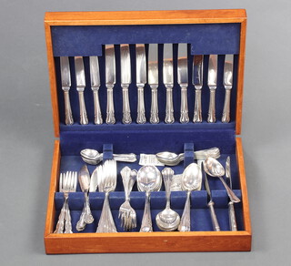 A canteen of silver plated cutlery for 6 in a fitted canteen 