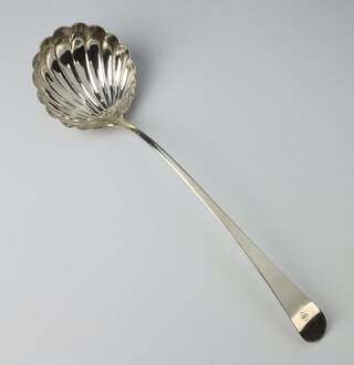 A George IV silver Old English pattern ladle with shell bowl with engraved monogram, London 1824, 144 grams 
