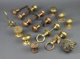 Various brass door knobs 