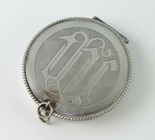 A silver pyx with engraved detail 6cm, London 1983, 70gms