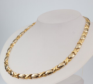 An 18ct yellow gold flat link necklace 35.5 grams, 42cm 