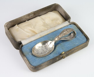 A child's Sterling silver spoon decorated with a cherub and engraved bowl - Hey Diddle Diddle, 22 grams, cased 
