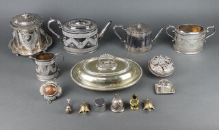 An Edwardian 3 piece silver plated tea set and minor plated wares 