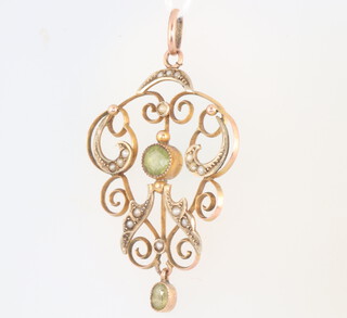 A yellow gold 9ct Edwardian peridot and seed pearl pendant 2.8 grams 