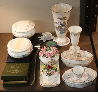 A Wedgwood Kutani Crane tapered vase and minor decorative china 